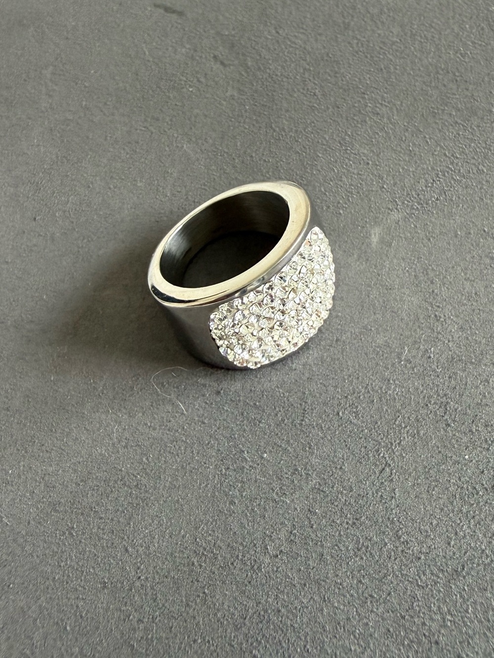 Sparkling Pavé Ring